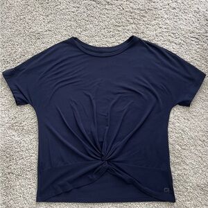 GapFit twist front tee
